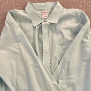 Brooks Brothers Men's Long Sleeve Dress Shirt - Pale Green, 19-37